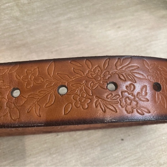 AMERICAN  EAGLE Sz XS-S Tooled Leather Belt - Picture 2 of 6